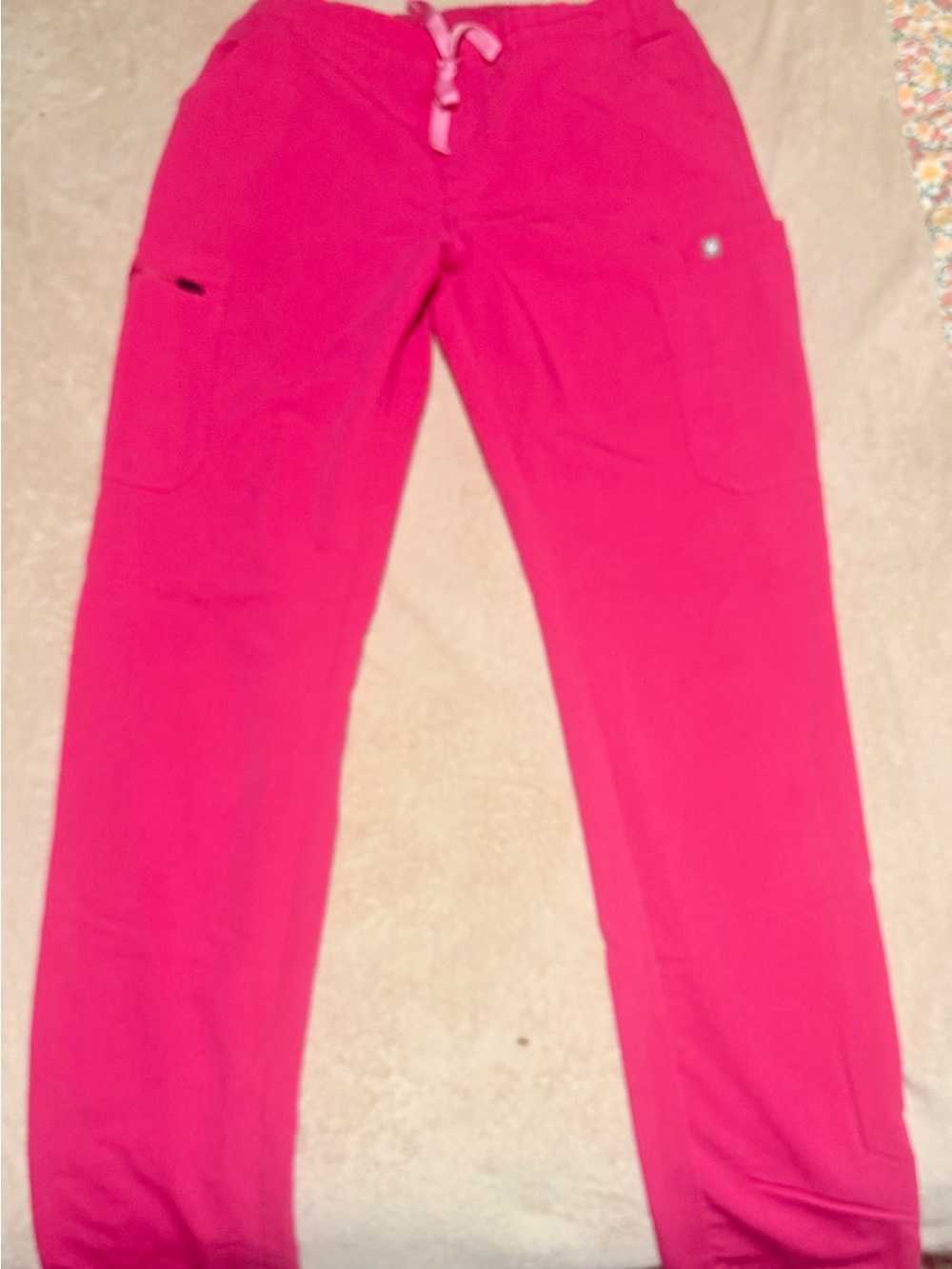 FIGS Women’s Small Hot Scrub Pants - Picture 3 of 3